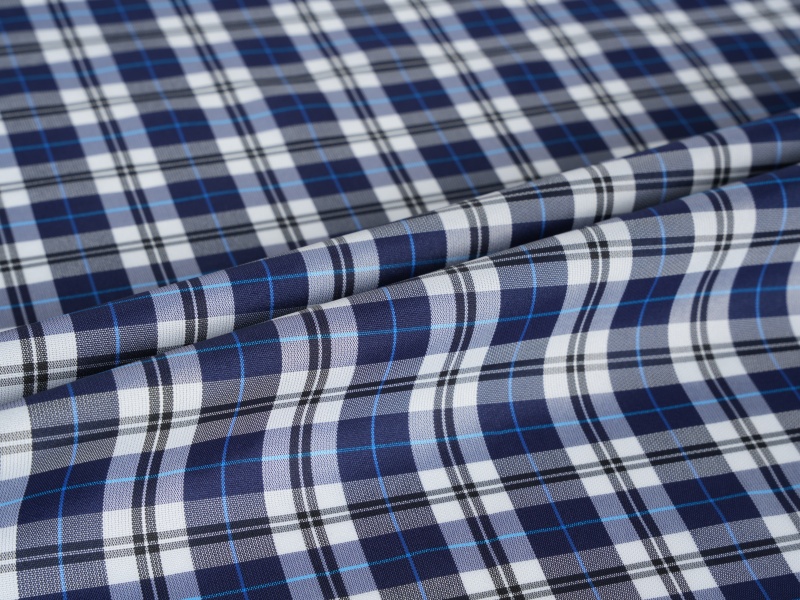 Polyesterin viskoosilankavärinen holkkivuori kangas